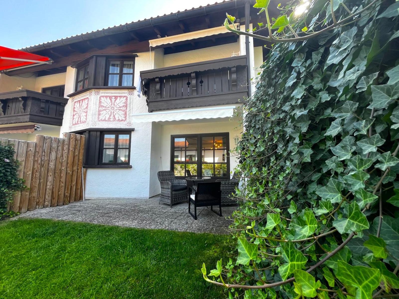 Apartment mit Terrasse