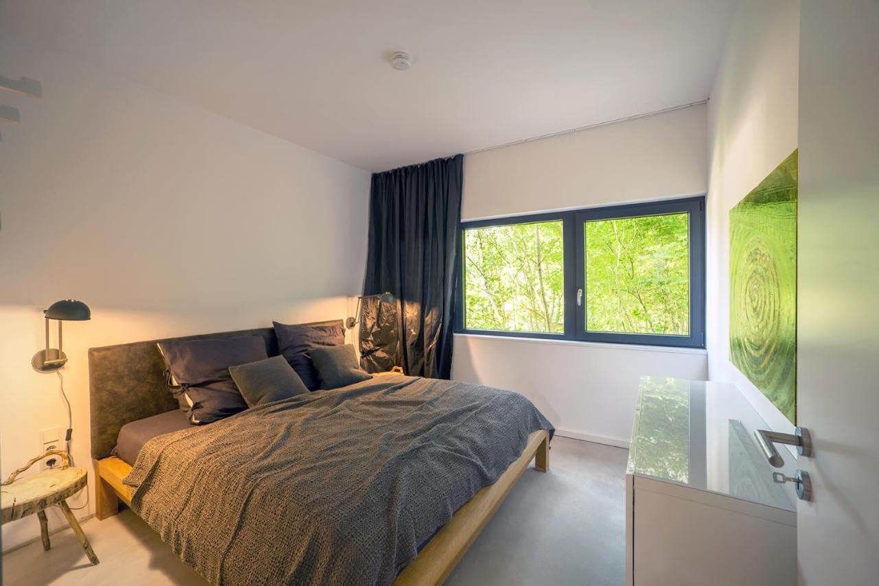 Two-Bedroom House,923172805:JPEG