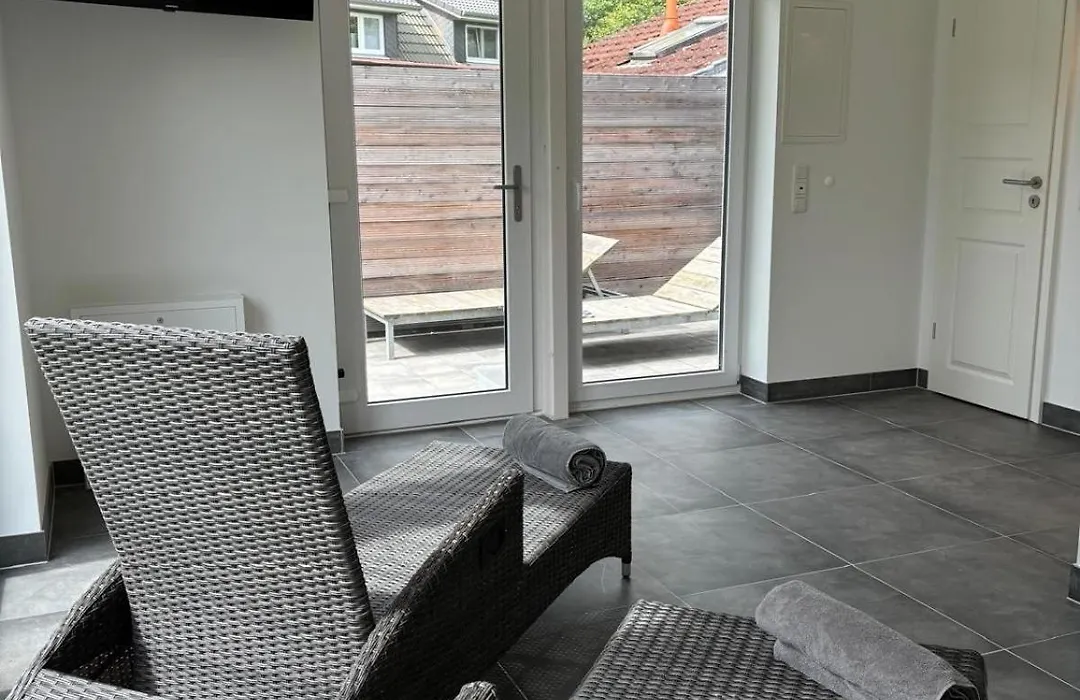 Pappelhof - Doppelhaushälfte mit Garten in Grömitz-1