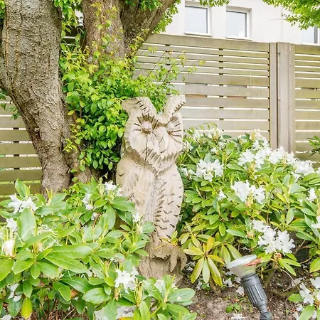 Haushälfte B, Wenningstedter Weg 12-2