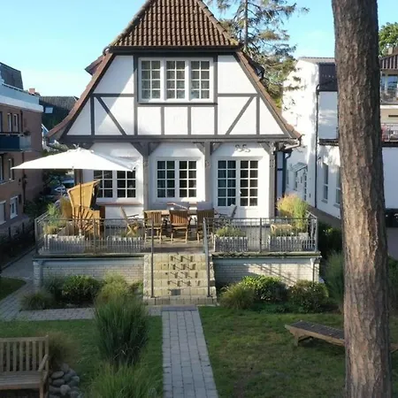 Ferienhaus-Strandallee95-Direkt-Am-Strand-2