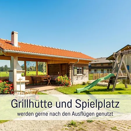 Biohof Burger, 3 sonnige Fewo, alle mit Balkon, Spielzimmer, Grillhütte, 7 km vor Oberstdorf-3