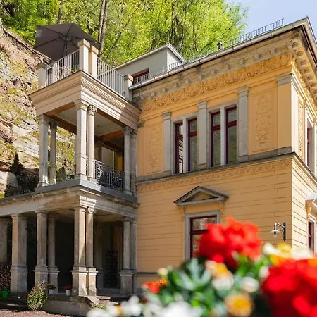 Villa Emma Comfortable Holiday Residence-2