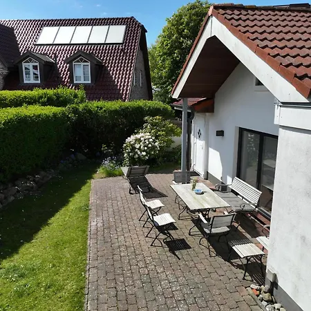 Kampstraße 1, Bungalow-3