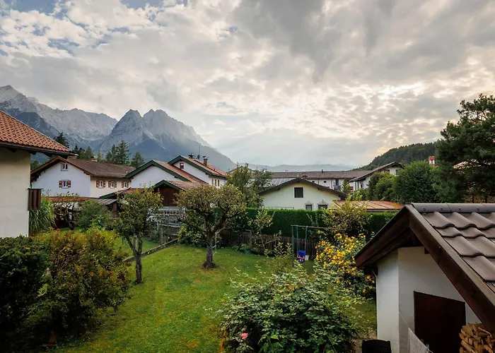 Haus mit wunderschönem Ausblick und Garten Garmisch-Partenkirchen