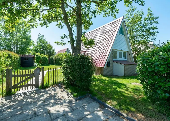 Holiday Home Groote Keeten near Beach Callantsoog