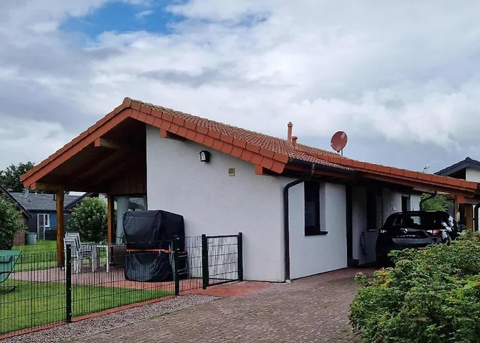 Ferienhaus in Großwürden mit Garten, Terrasse und Grill Butjadingen