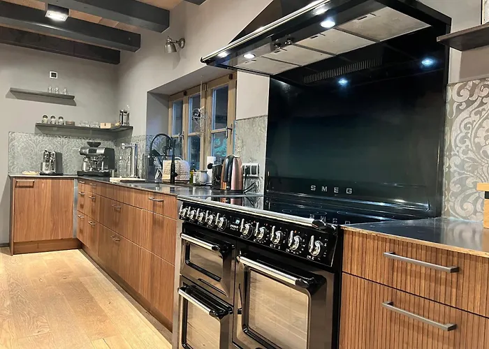 Chalet S - 5 Sterne Luxus Ferienhaus direkt am Eibsee und Zugspitze Grainau