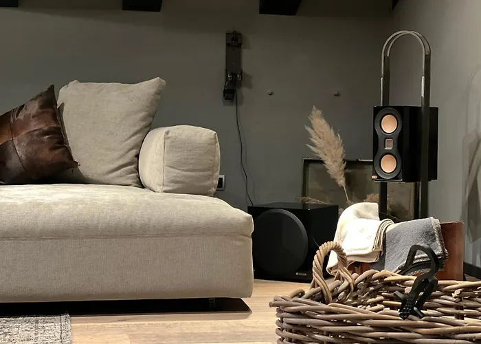 Chalet S - 5 Sterne Luxus Ferienhaus direkt am Eibsee und Zugspitze Grainau